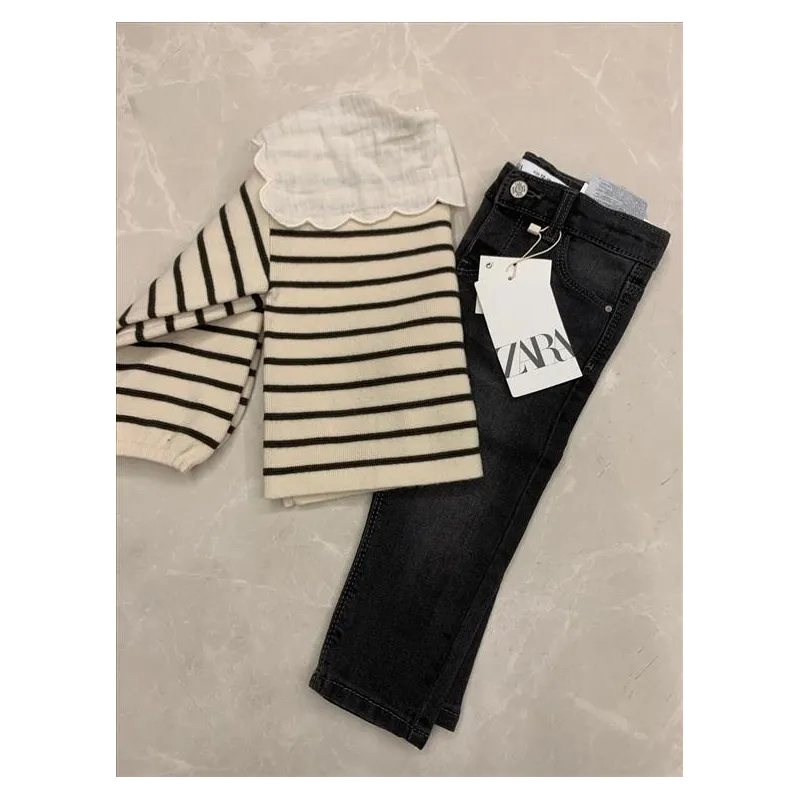 Completo Zara Jeans e Maglioncino a Righe Con Colletto 12/18 M