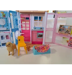 Casa Barbie Compatta Com Accessori + Cane Guardia