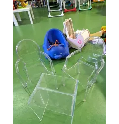 Tavolino Con 2 Sedie per bambini Kartell Trasparenti (tavolino Non Perfetto)