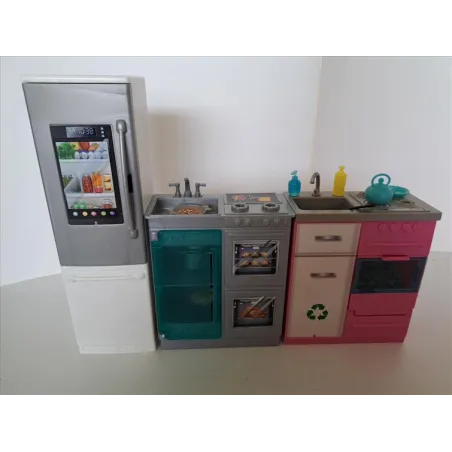 Cucina Barbie Con Frigo e Accessori
