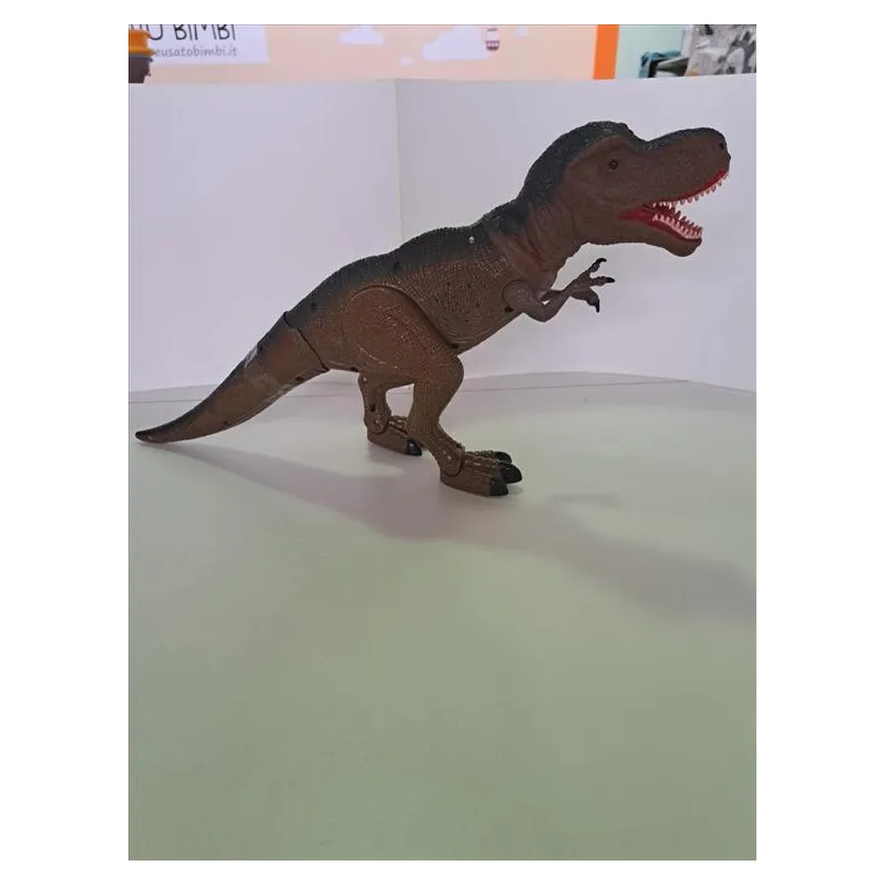 T Rex Che Cammina, Ruggisce e Si Illuminano Gli Occhi