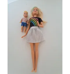 Barbie Gonna Argento Con Ken Piccolino