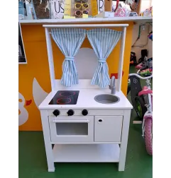 Cucina Ikea Con Tendina Azzurra