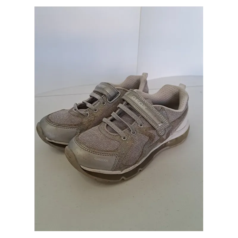 Scarpe Geox Grigio / Argento N 32