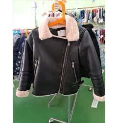 Giaccone Nero In Pelle Imbottito Zara 7 A