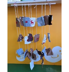 Calendario Dell'avvento Con Sacchettini e Campanelle