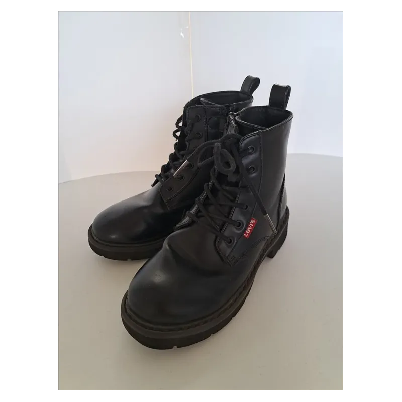 Anfibi Neri Levis N 33