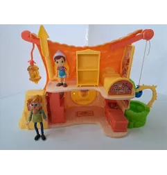 La Casa E Il Negozio Di Giocattoli Di Geppetto Con 2 Personaggi e Mobili