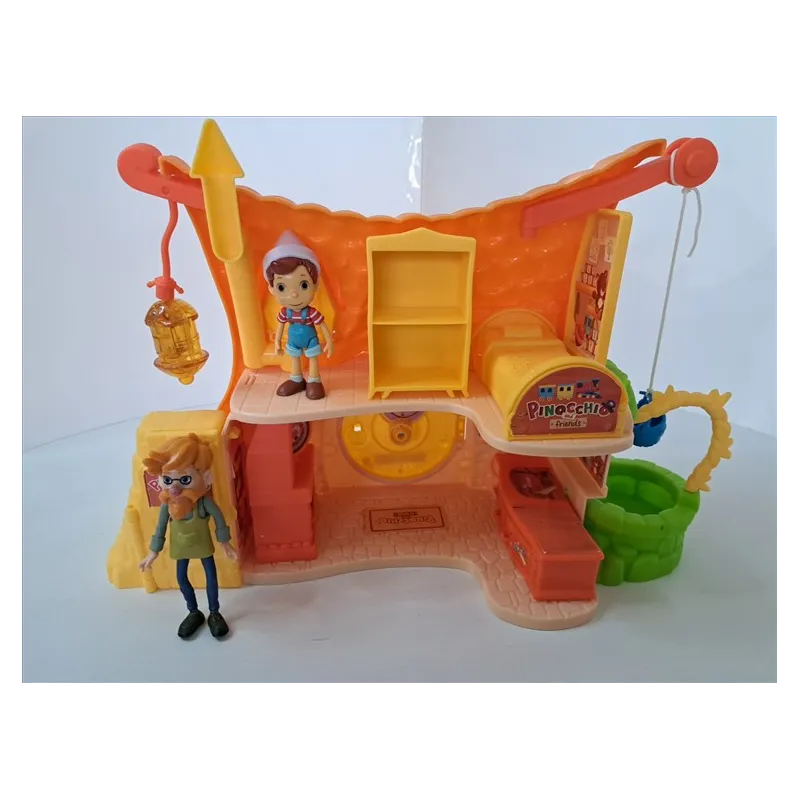 La Casa E Il Negozio Di Giocattoli Di Geppetto Con 2 Personaggi e Mobili