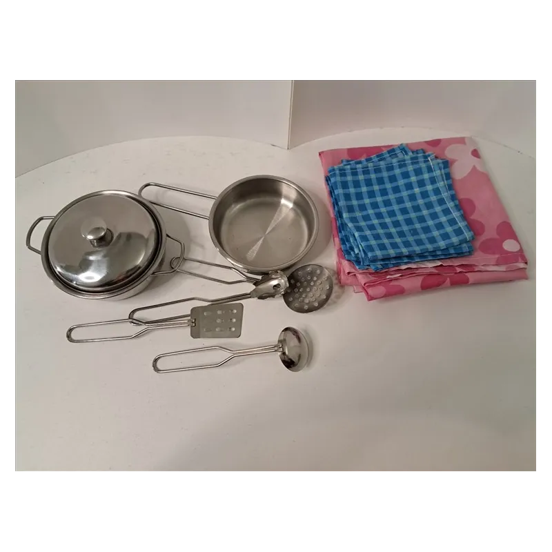 Pentolini Con Mestoli In Alluminio + Tovaglia Risa e Tovaglioli