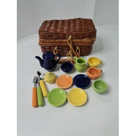 Cestin ìo Con Set Caffè / Thè In Porcellana