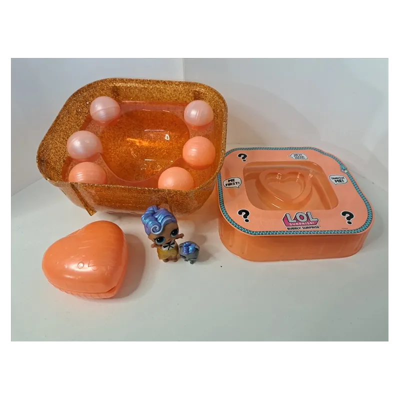 LOL Con Contenitore Arancione e Tanti Accessori