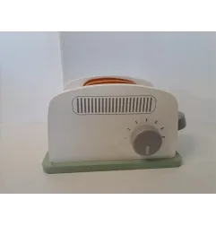 Tostapane Con Pane In Legno