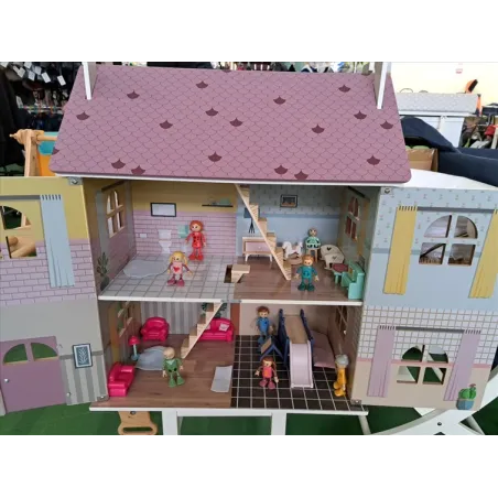 Casetta Delle Bambole In Legno Con Accessori e Famiglia