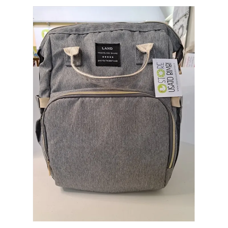 Zaino Che Si Trasforma In Lettiono / Fasciatoio Grigio Zaino Che Si Trasforma In Lettiono / Fasciatoio Grigio