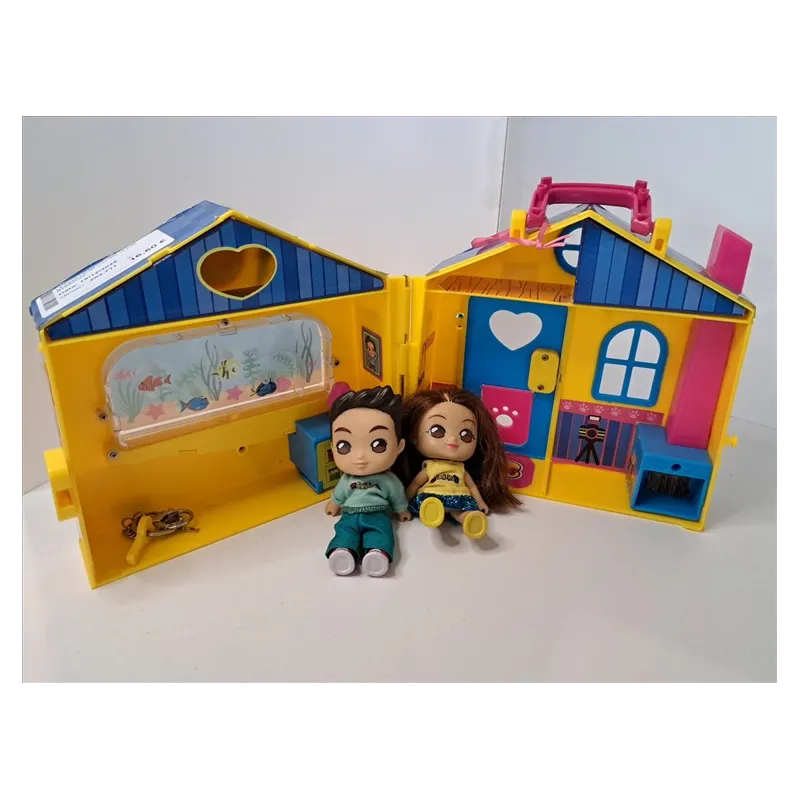 La Casa Dei Me Contro Te Con Bambolini