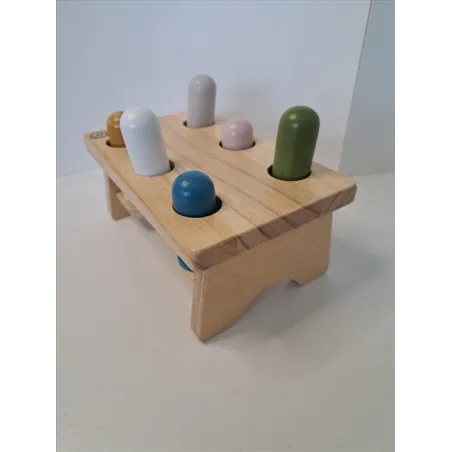 Gioco Con Pioli E Martello Bieco