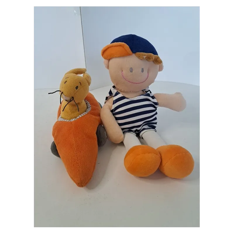 Bambola Morbida Con Macchinina Arancione