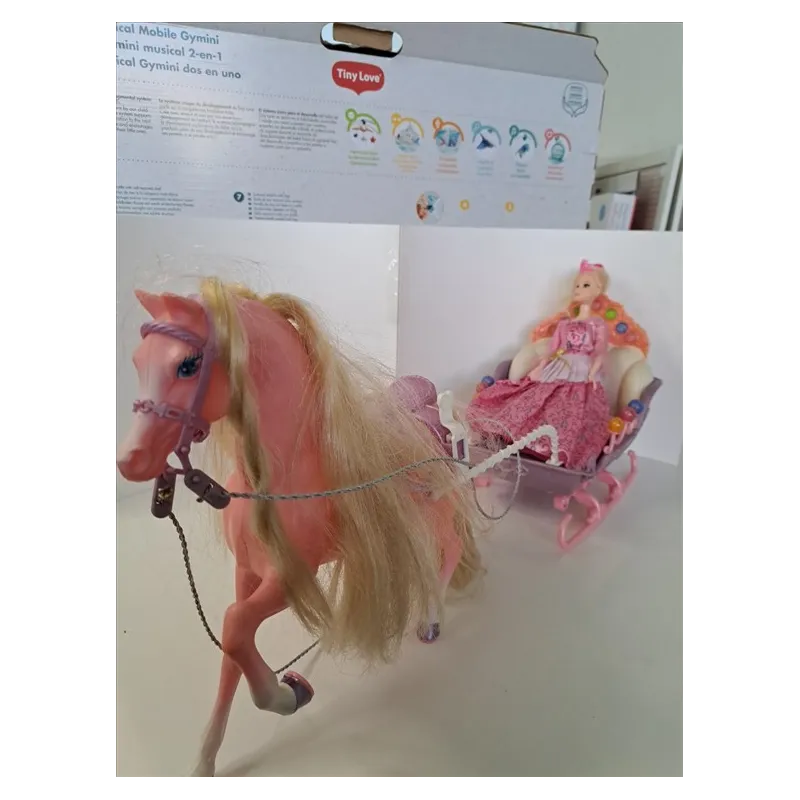 Carrozza Barbie Con Cavallo e Principessa