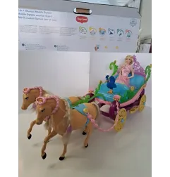 Carrozza Barbie Con 2 Cavalli e Una Barbie