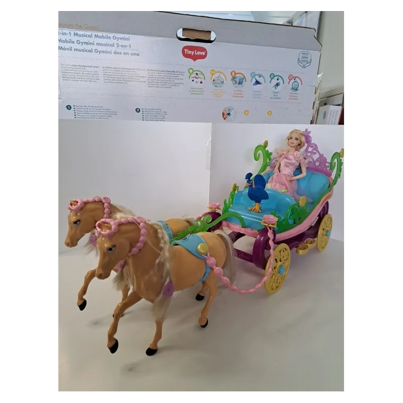 Carrozza Barbie Con 2 Cavalli e Una Barbie