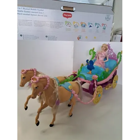 Carrozza Barbie Con 2 Cavalli e Una Barbie