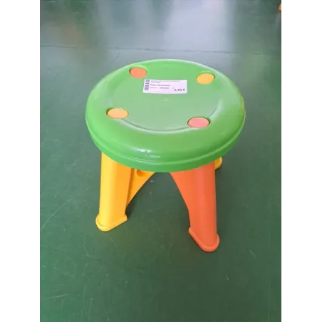 Sgabellino In Plastica Verde e Arancione