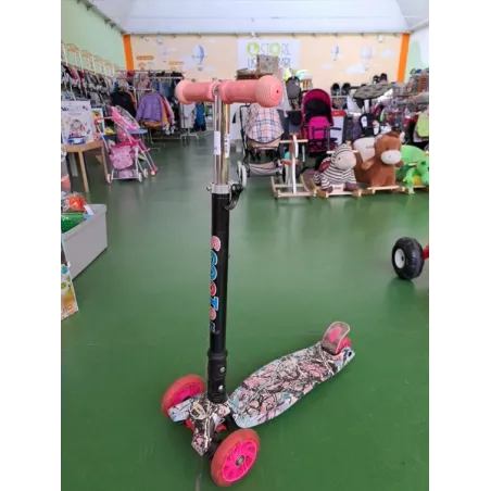 Monopattino Rosa e Nero