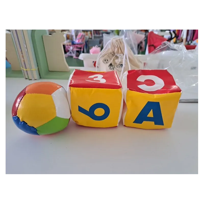 Pallina e Cubotti Morbidi Primi Mesi