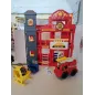 Caserma Dei Pompieri Con Elicottere E Camion, Personaggi + Accessori