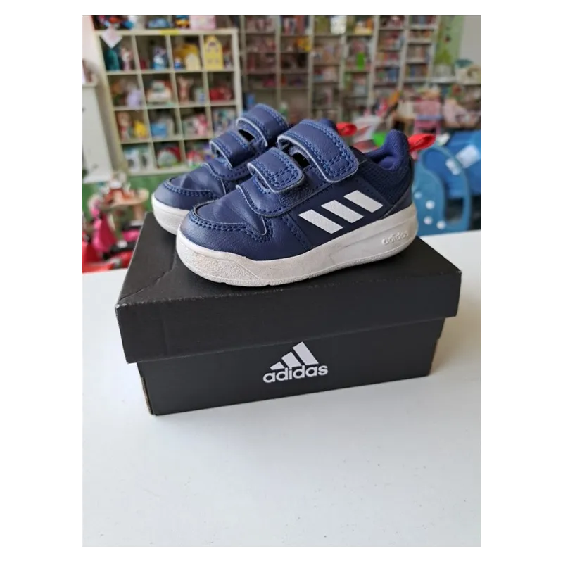 Scarpe Blu Adidas N 19