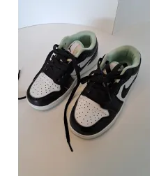 Scarpe Nike Bianche e Nere N 30