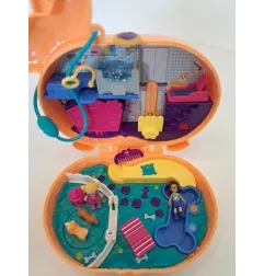 Polly Pocket Cofanetto Coccole Amici a 4 Zampe, con 2 Micro Bambole e Cagnolini
