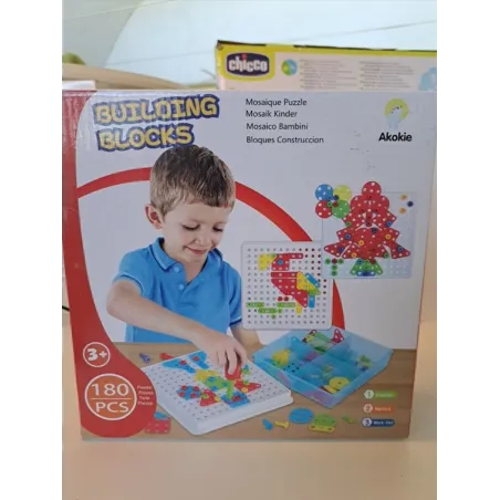 Gioco Crea Il Mosaico Con Viti E Cacciavite