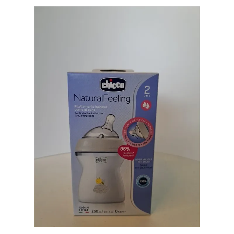 Biberon Nuovo Chicco Natural Feeling 2+ / 250 ML