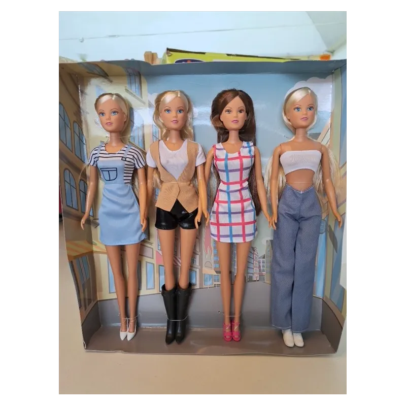 Bambole Tipo Barbie 4 Pz