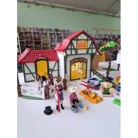 Grande Maneggio Playmobil Con Stalla, Cavalli, Personaggi e Accessori