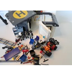 Stazione Polizia Playmobil Richiudibile Con Accessori (manca Elicottero e Pilastro Posteg)