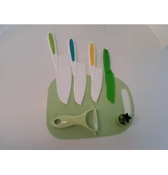 Set Coltelli, Pelapatate E Tagliere
