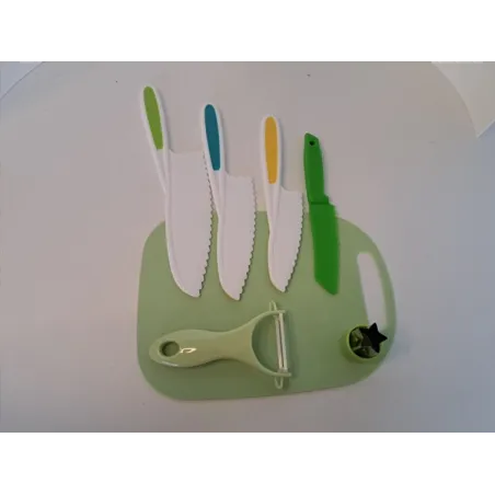 Set Coltelli, Pelapatate E Tagliere