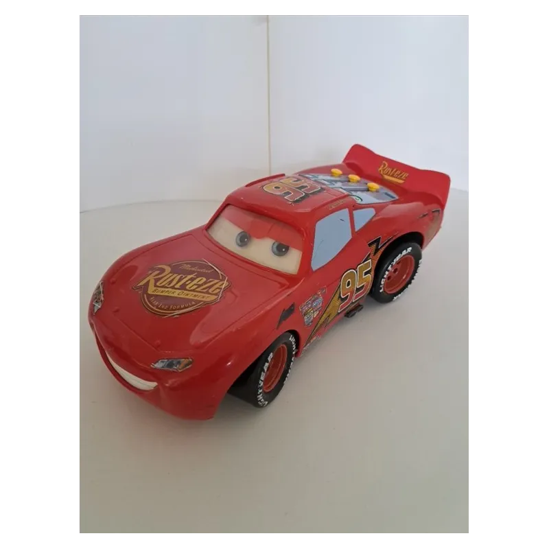Macchina Saetta Cars Con Luci e Si Muovono Occhi