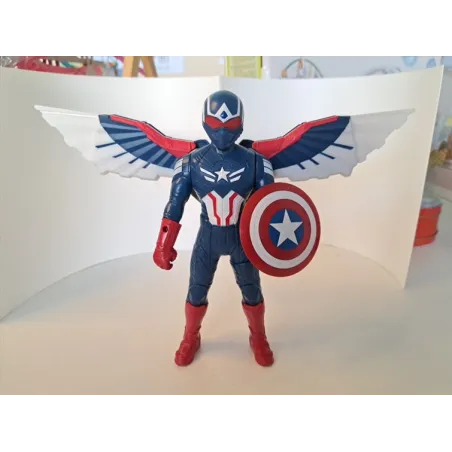 Capitan America Con Ali