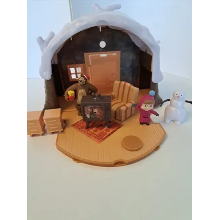 Masha e Orso La Casa Di Orso Nella Neve Con Personaggi