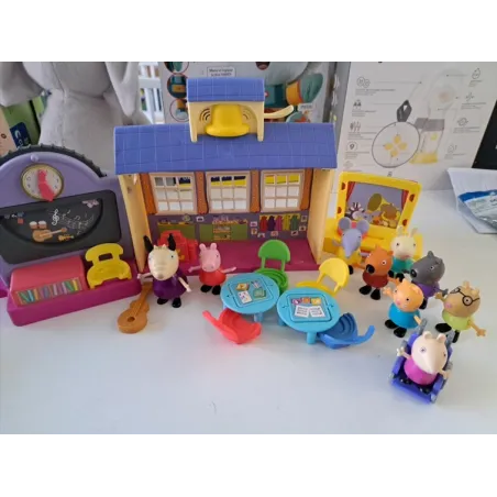 La Scuola Di Peppa Pig Con Auto, Accessori e Personaggi