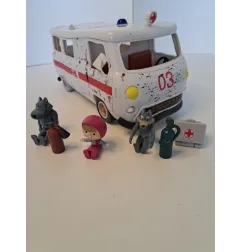 L'ambulanza Di Masha Con I Lupi - Manca Barella