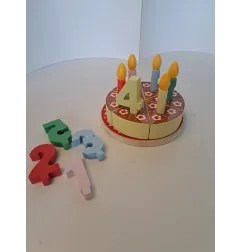 Torta Di Compleanno In Legno Con Candeline