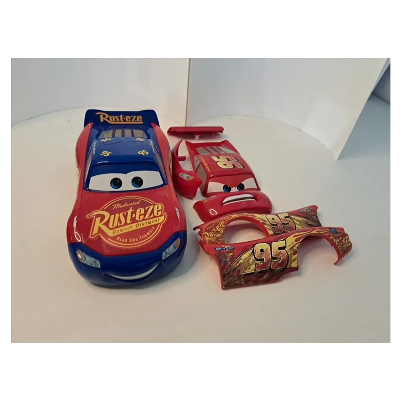 Macchina Cars Saetta Mcqueen Con Ricambi Carozzeria Sonora
